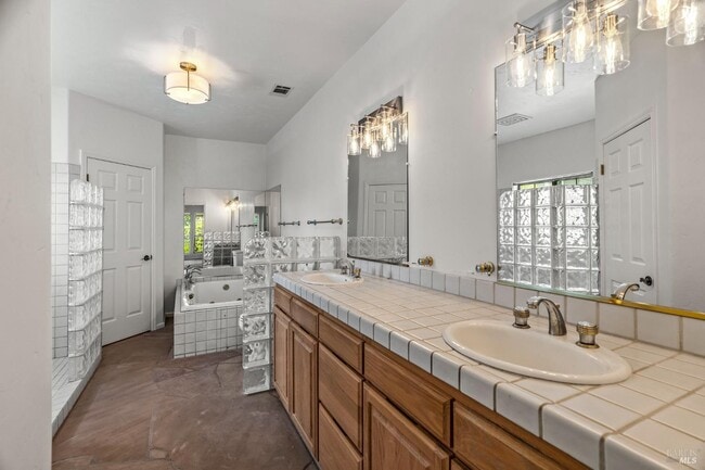 Photo - 6578 Oak Leaf Ct