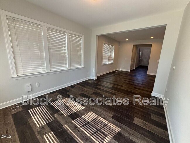 Photo - 1180 Canyon Shadows Ct