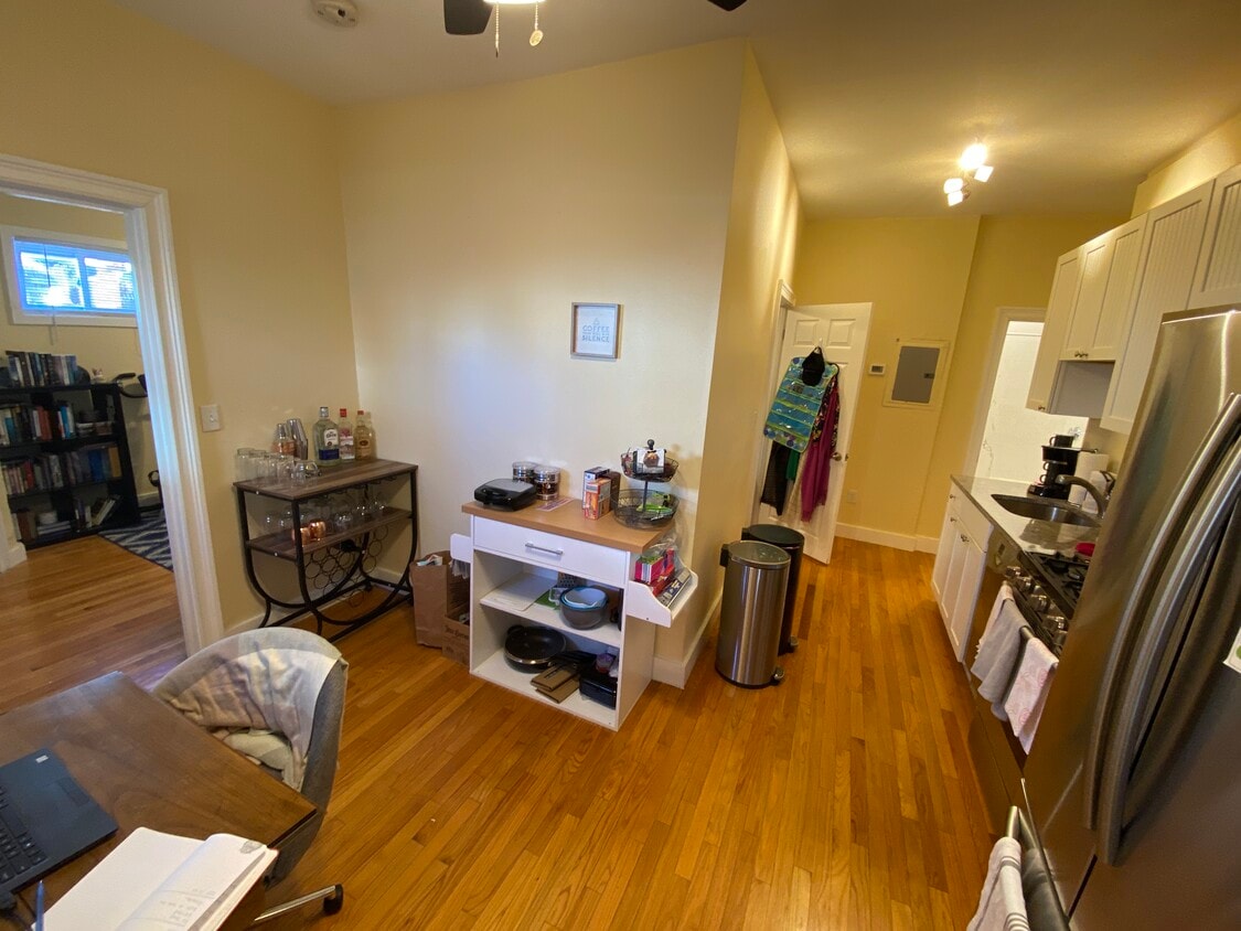 Photo - 39 Cross St (Somerville, MA)