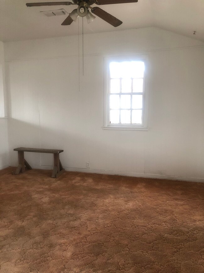 Photo - 204 SW 34th Ave