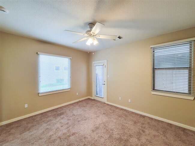 Photo - 1124 Patterson St
