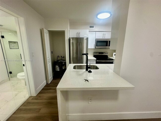 Photo - 2890 N Oakland Forest Dr Unit 103