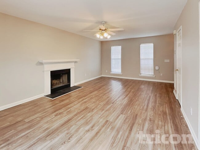 Photo - 163 Brooksong Dr