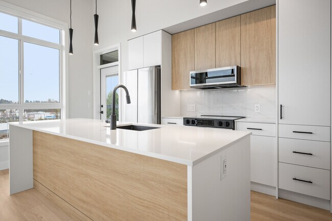 Photo - 34395 Gladys Ave