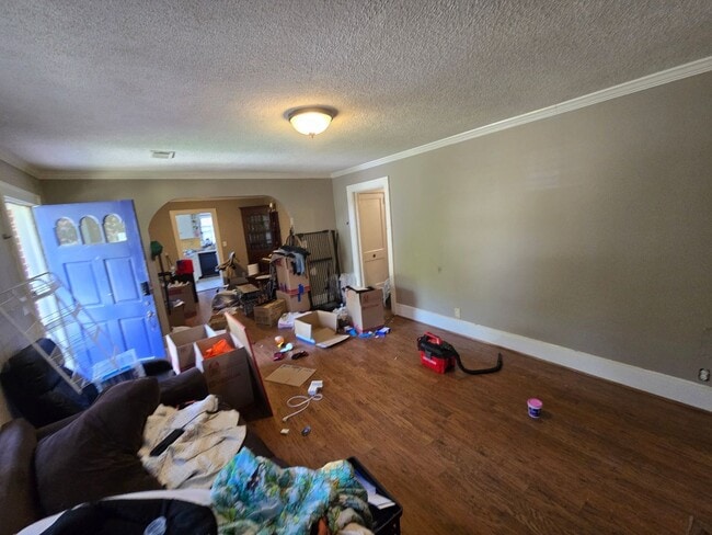 Photo - 870 Laurel Ave