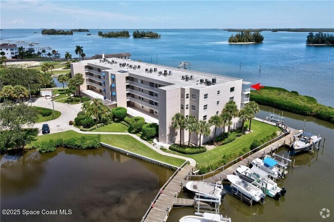 Building Photo - 6061 N River Run Dr Unit 6061 Rental