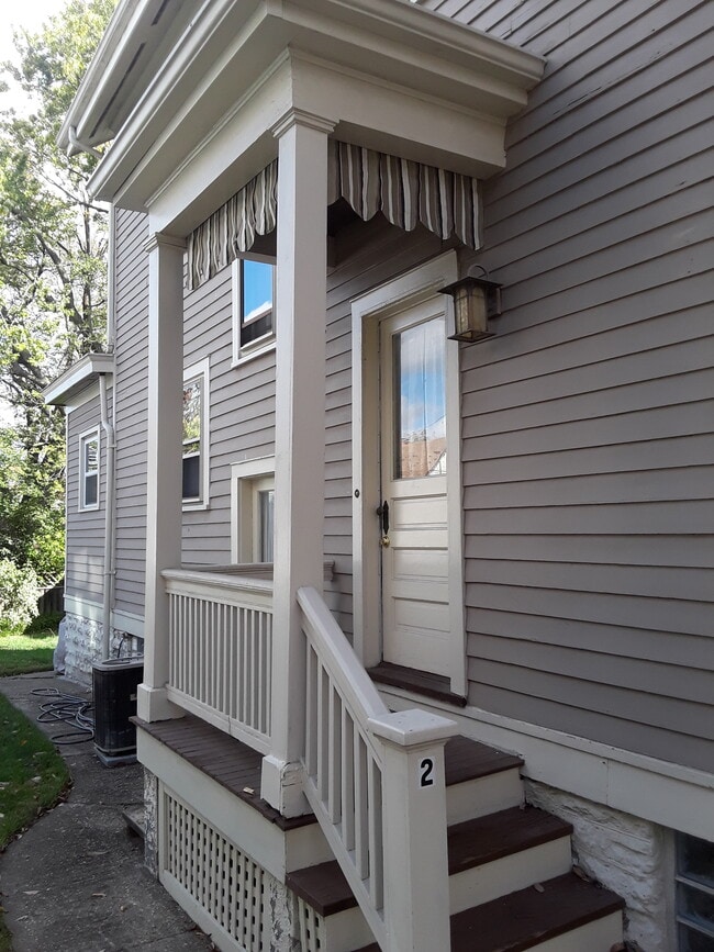 Photo - 2461 Fairview Ave Unidad 2461 #2