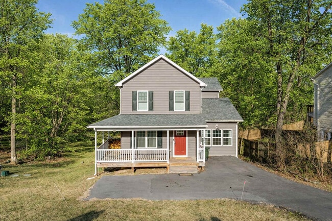 Photo - 301 Rollason Dr
