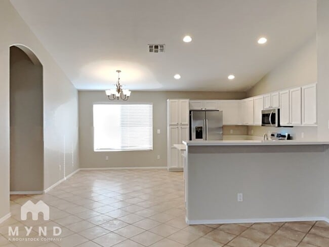 Photo - 813 S 125th Ave