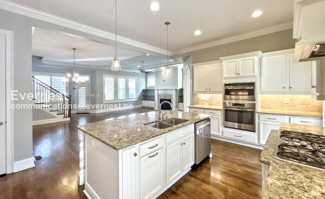 Photo - 147 Hobbs Dr