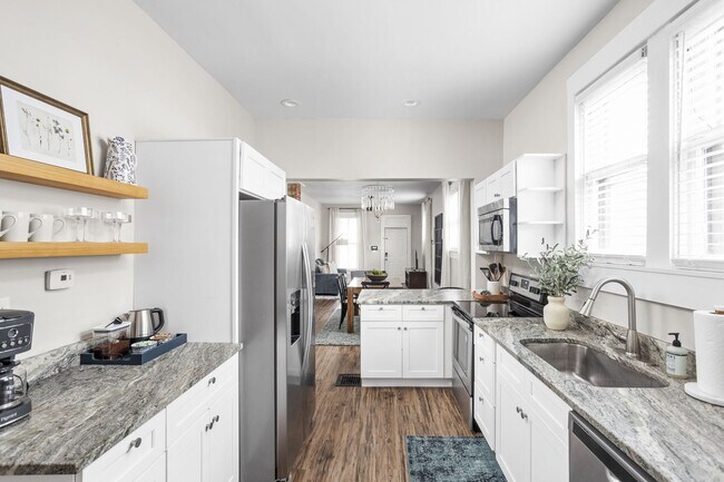 614 E Minnesota St