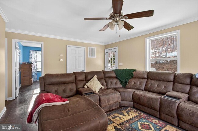 Photo - 1238 Logger Dr