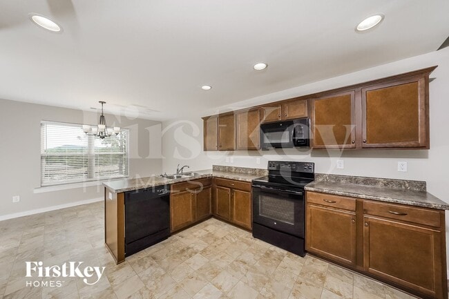 Photo - 563 Kincaid Cove Ln