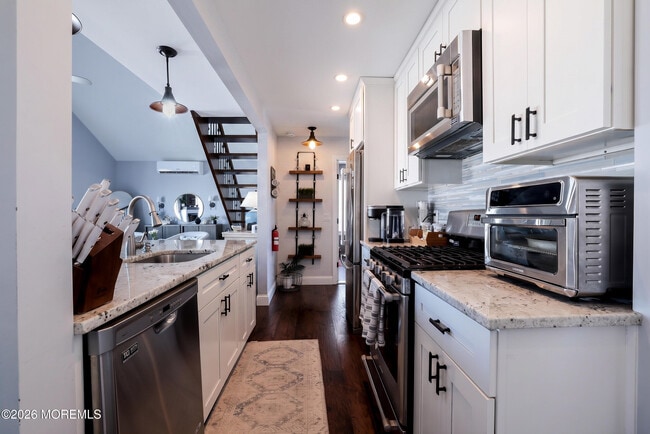 Photo - 140 Matilda Dr