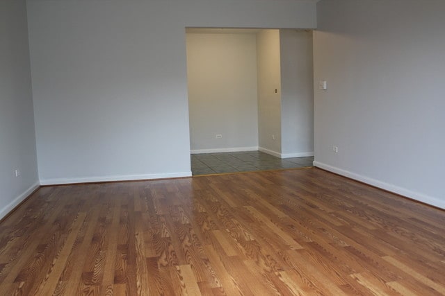 Living room - 860 E Old Willow Rd Unidad 142 Rental