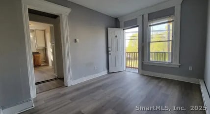 Photo - 570 Broad St