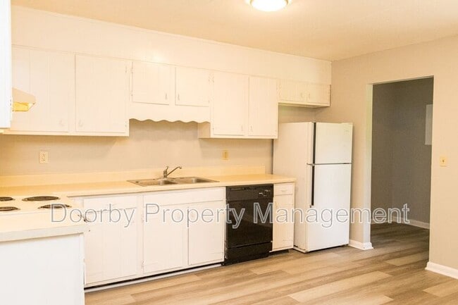 Photo - 5038 Cameron Ln