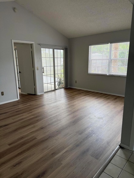 Photo - 1650 SE Green Acres Cir Unit E201