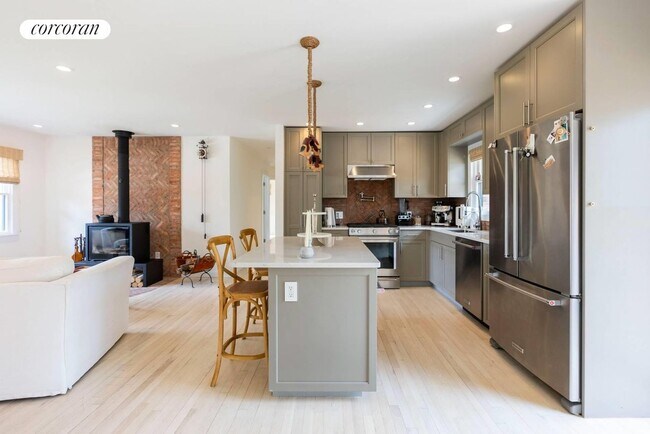 Photo - 35 Sylvan Ln