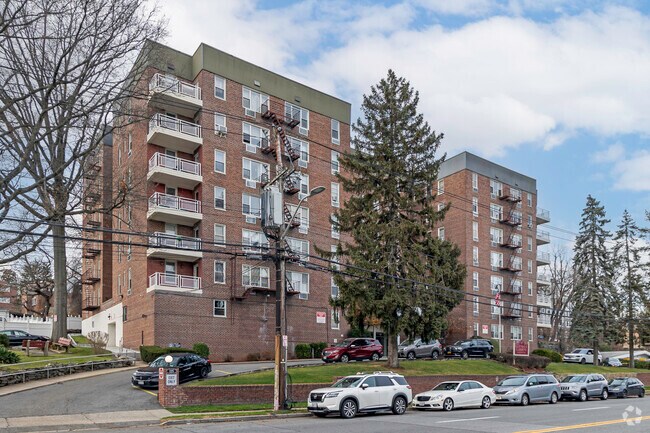 Photo - Glendale Gardens