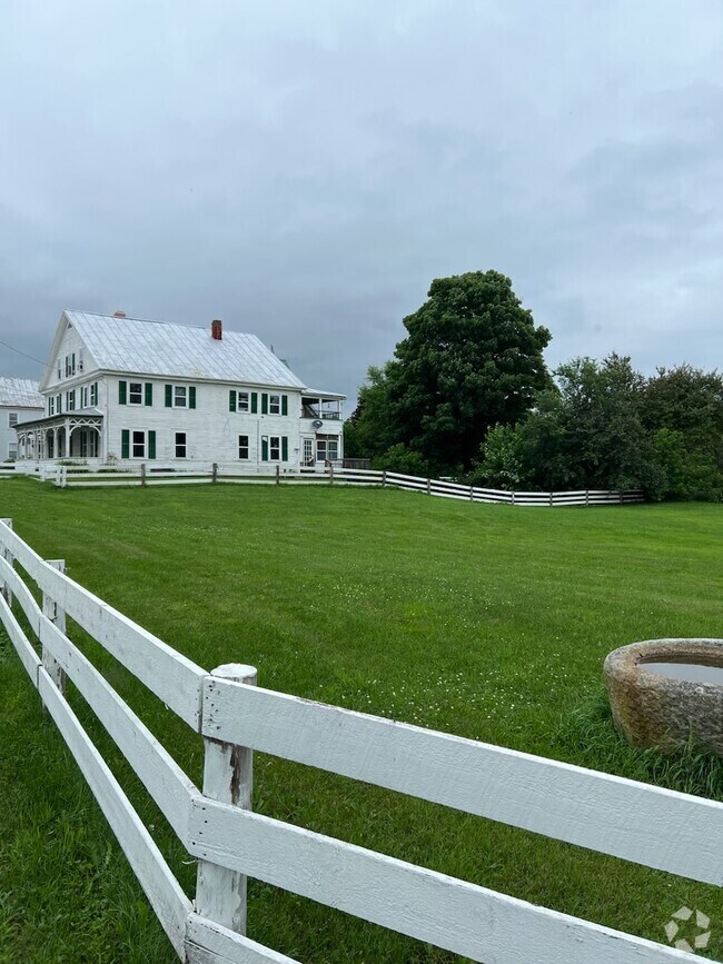 PetFriendly Rentals near Woodsville NH 1 Rentals