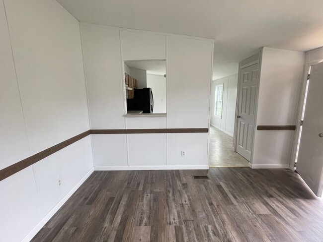 Photo - 3 Bed 2 Bath Home For Rent Outside of Bowling Green, MO