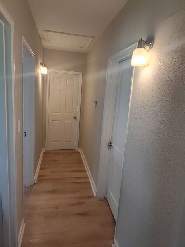 Photo - 2613 Emerald Dr