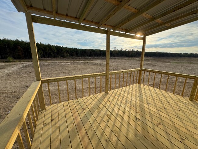 Photo - 412 Patriot Ln