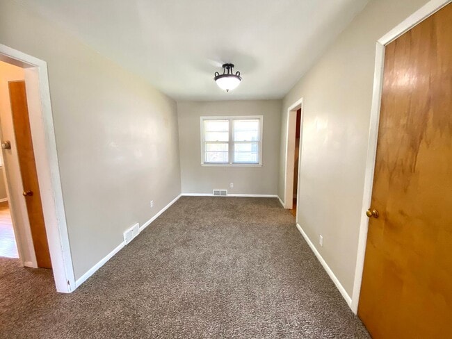 Photo - Gorgeous 5 Bed, 2 Bath House Near Concordia and MSUM!