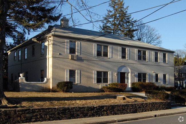 Photo - Hampden Manor