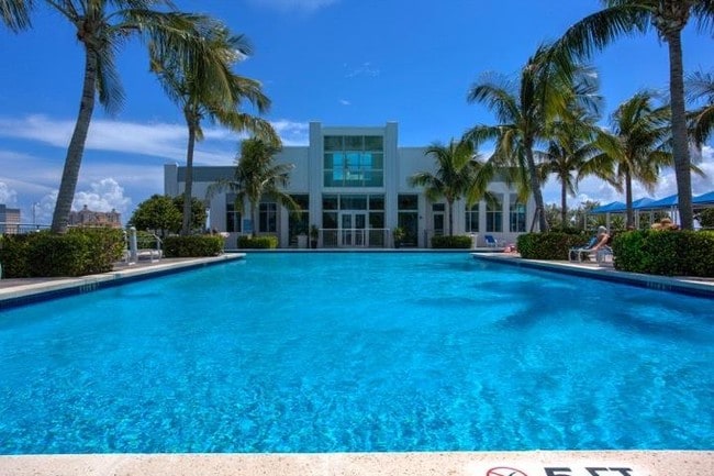 Photo - 300 S Australian Ave