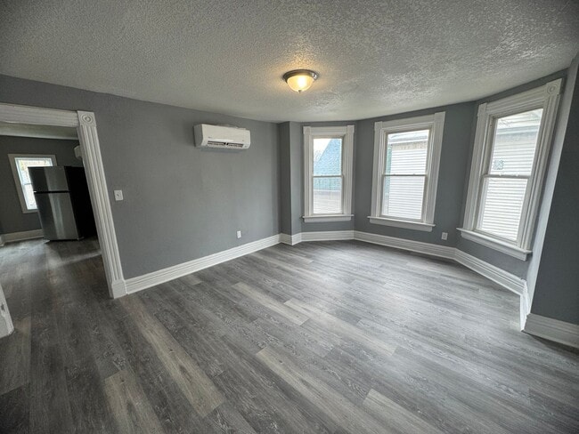 Photo - 1315 Brown St Unidad #2