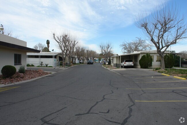 Photo - Miracle Mile Mobile Home Park