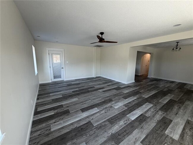 Photo - 775 Freeport Rd