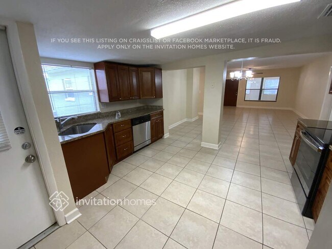 Photo - 2302 Carroll Grove Dr