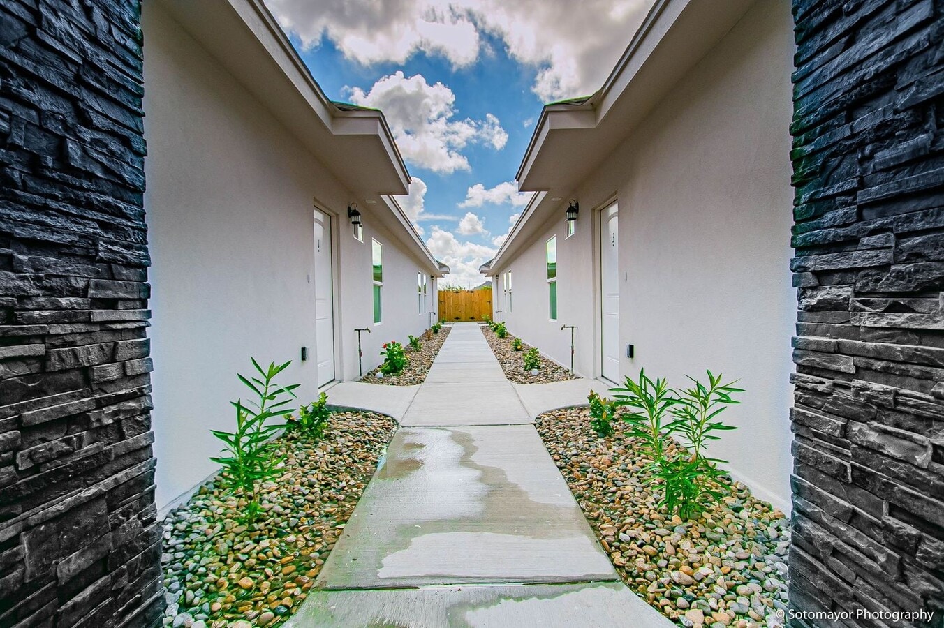 Photo - 1215 White Oak Dr Apartamento Unidad 4