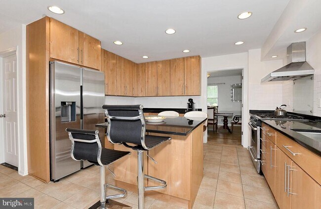 Photo - 106 Washington Rd