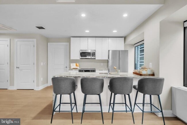 Photo - 1801 Market St Unit 2220