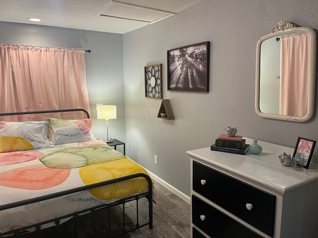 Photo - 1018 NW 10th St Unit Mother-in-law Suite