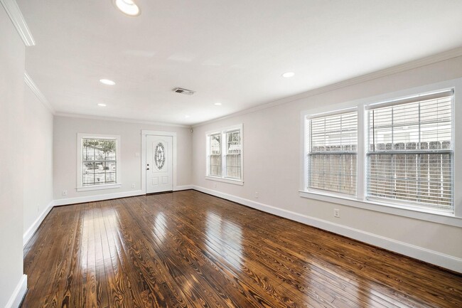 Photo - 1327 Idylwild St Unidad A