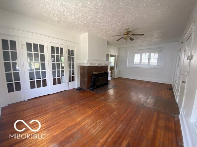 Photo - 1019 W 35th St