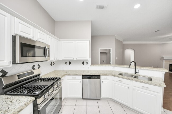 Photo - 2326 Standing Oak Ln