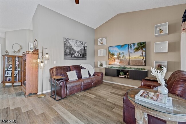 Photo - 9597 Halyards Ct Unit 22