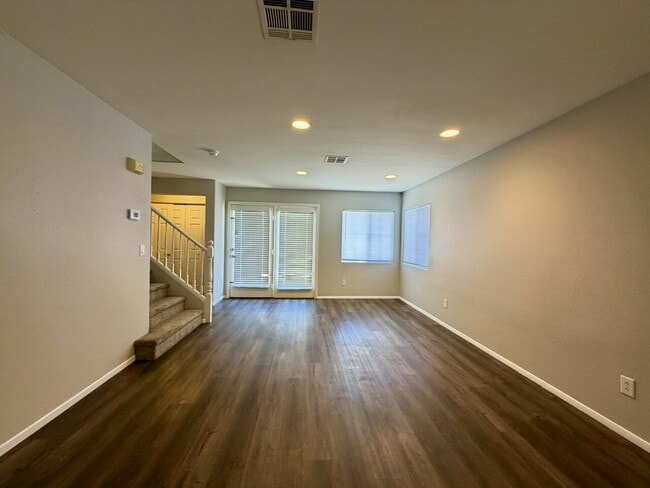 Photo - GATED 3 BED 2.5 BATH 1 CAR GARAGE SINGLE FAMILY HOME WITH COMMUNITY POOL