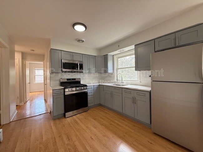 Photo - 2701 N Sayre Ave Unit 1