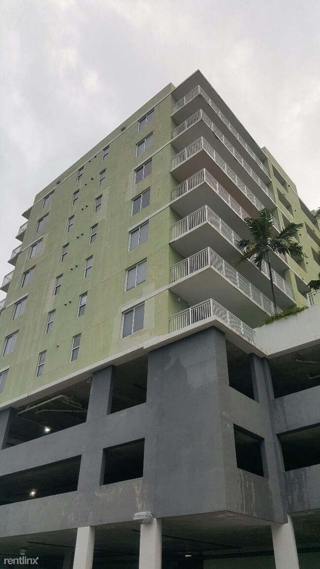 Photo - 2 br, 2 bath Condo - 219 NW 12th Ave 2 ba...