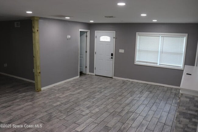 Photo - 491 Seacrest Ave