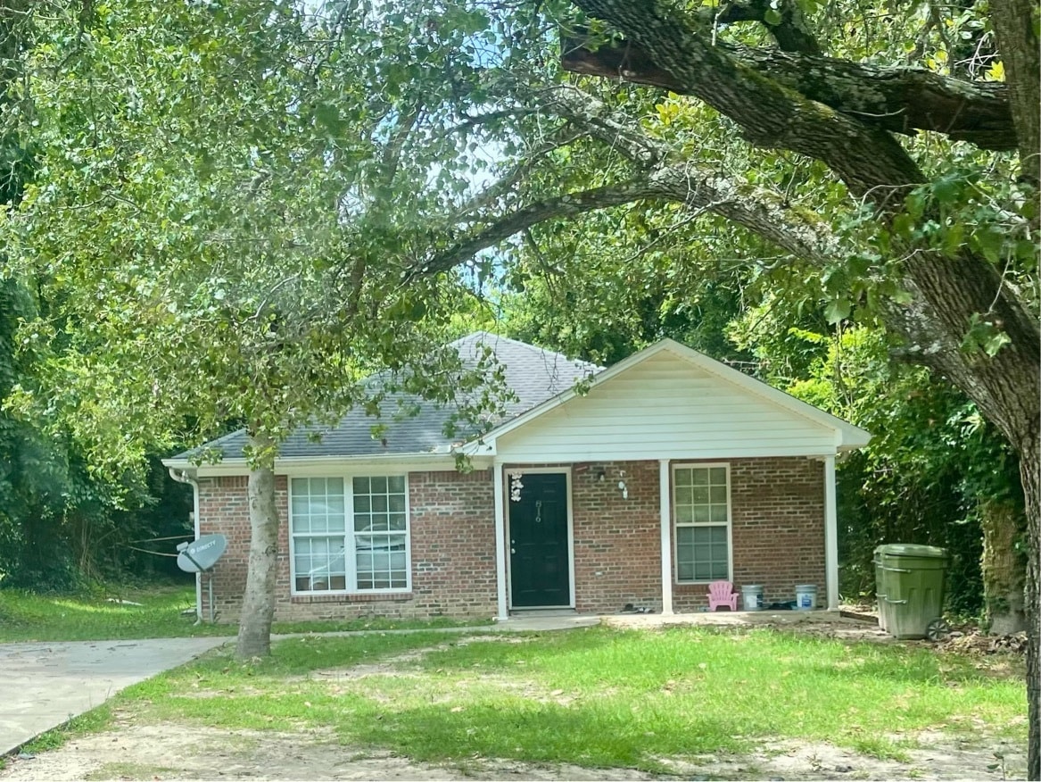 Photo - 816 Chesnut St