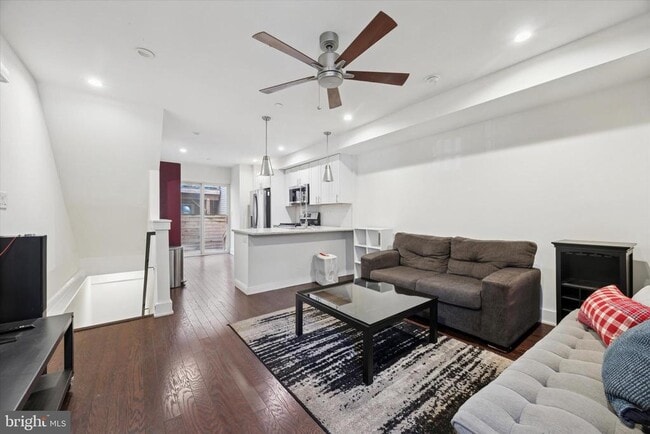 Building Photo - 1138 Mt Vernon St Rental