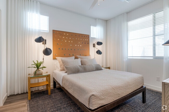 1BR, 1BA - 664SF - Bedroom